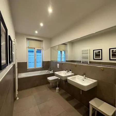 Nr 14 - Hochwertiges 3 Maisonette Mit Grosszugigen Wohnbereich Und Balkon *