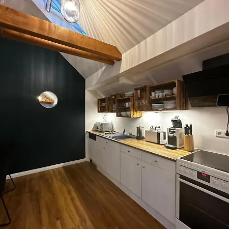 Nr 14 - Hochwertiges 3 Maisonette Mit Grosszugigen Wohnbereich Und Balkon *